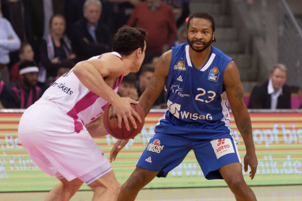 进行改革并 进行改革并