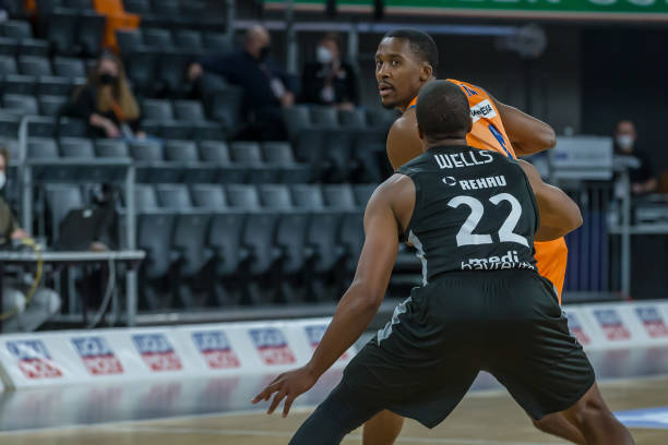 成为足坛的 成为足坛的