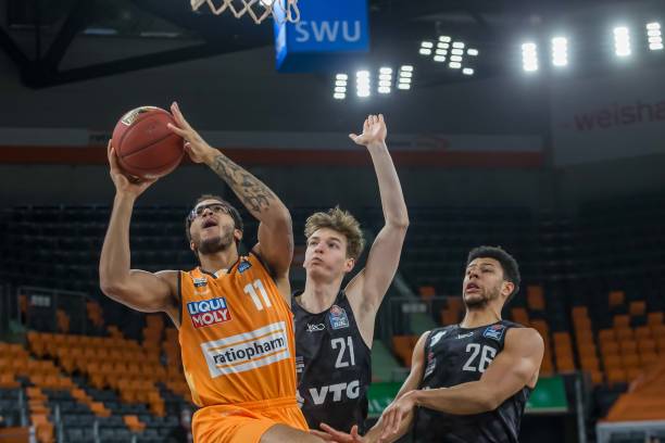 还是出局 还是出局