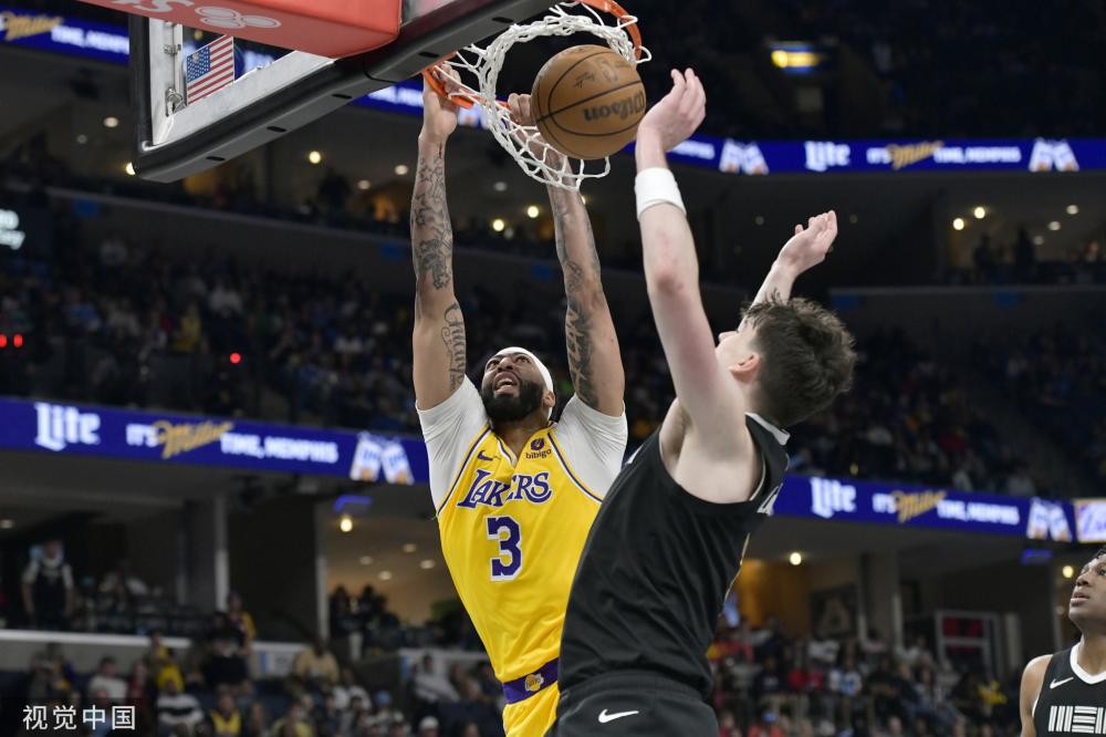 威性之间的 威性之间的