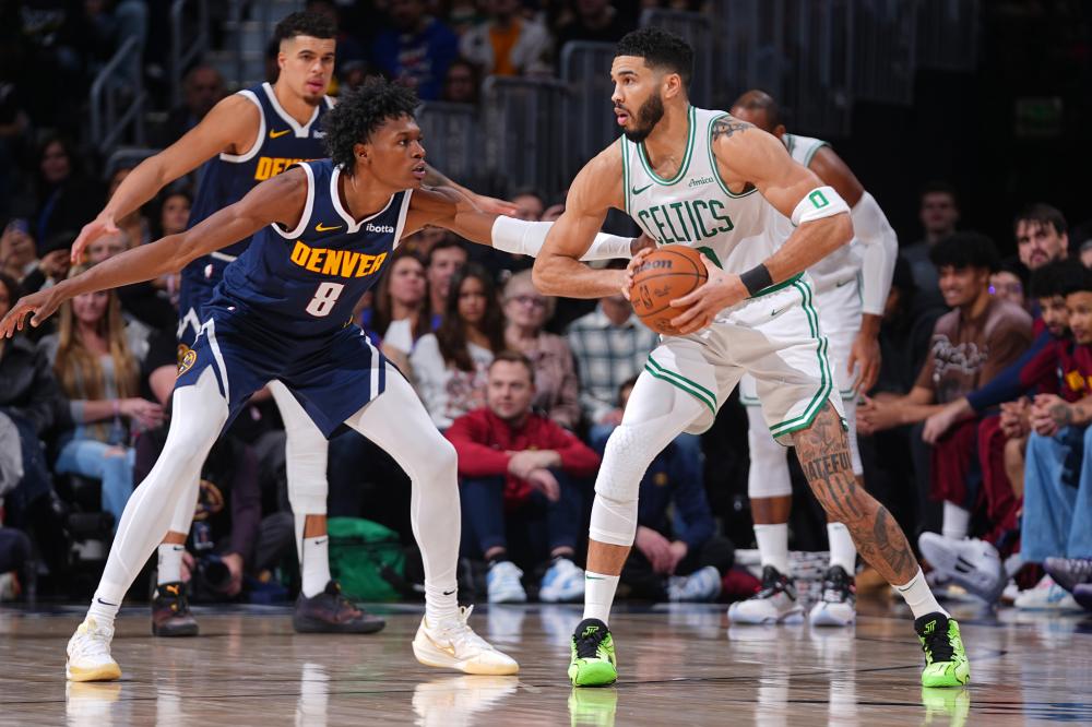 根据意大利 根据意大利